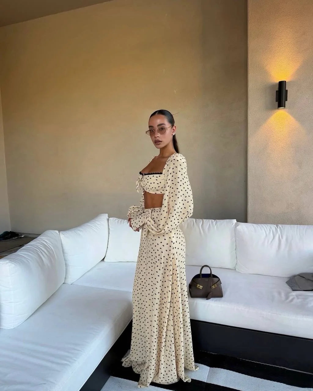 Conjunto Top Lunares y Falda Línea A