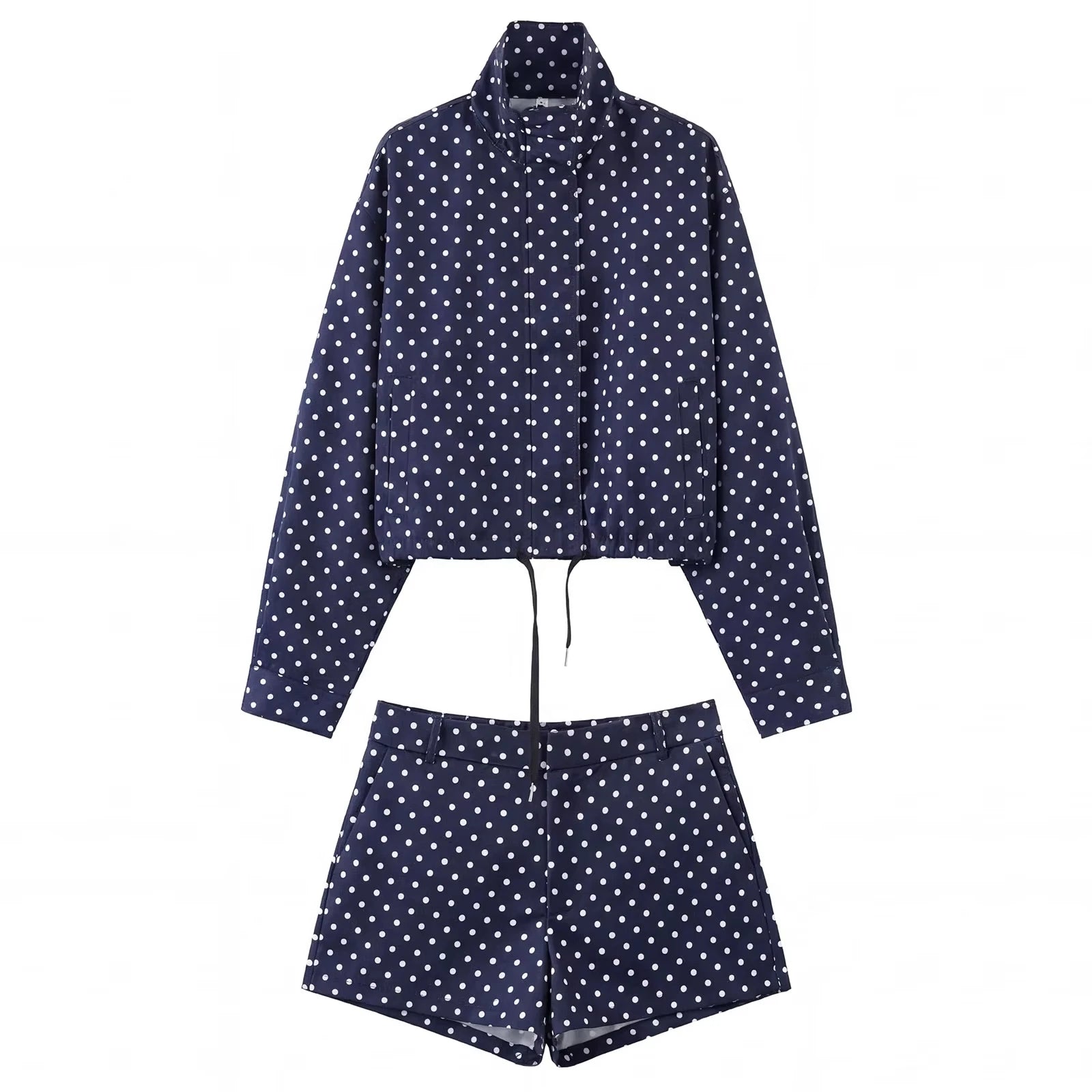 Conjunto Campera con Lunares y Short Cuello Alto